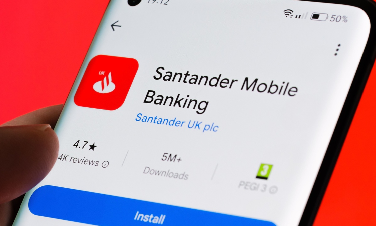 Santander's Digital Banking Business Helps Drive Record Quarter