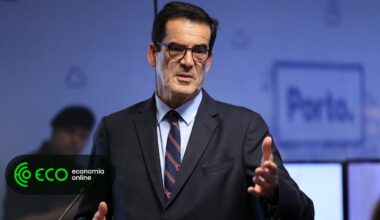 Rui Moreira cede terreno para novo pavilhão do FC Porto no último dia à frente da Câmara