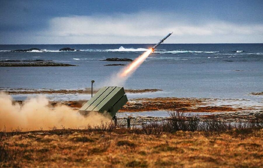 Diehl Defence has successfully demonstrated a navalised version of its IRIS-T SLM air defence system during the German Navy’s "Maritime Firing Exercise 2025" (MFE) – the service’s largest missile drill in 30 years. The exercise, held under the codename "Andøya", allows naval crews to test complex weapons and procedures in near-operational conditions.