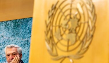 UN refugee agency chief suggests that US deportation practices violate the law