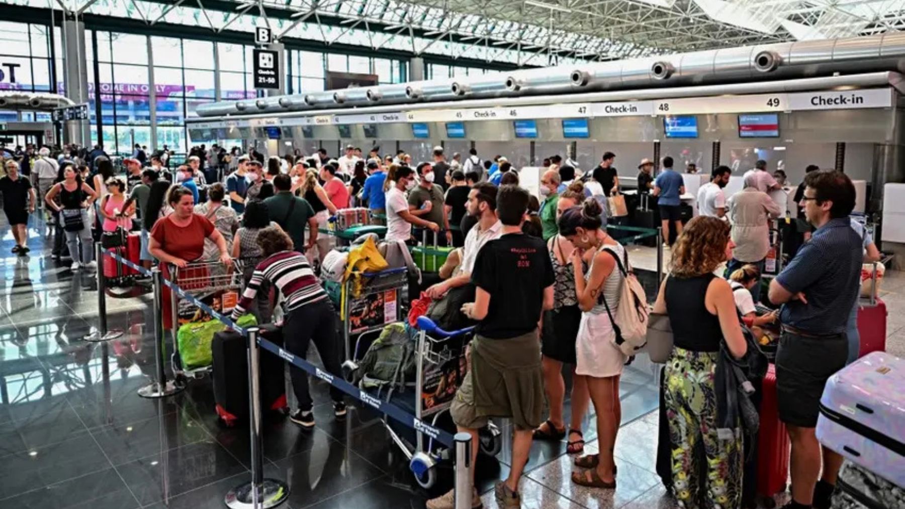 It's official - Italy warns of border closures and restrictions for travelers from countries like Denmark and Austria