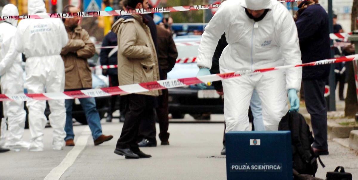 La nuova perizia sui reperti degli attentati dell'Unabomber italiano non ha rilevato corrispondenze con il DNA degli indagati