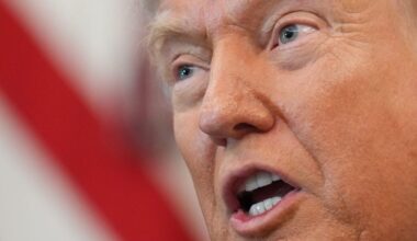 Trump chce dostať do väzenia starostu Chicaga a guvernéra Illinois