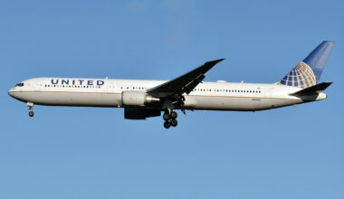 Oy Vey! United Flight to Tel Aviv Announces Its Only In-Flight Meal Is a Ham Sandwich