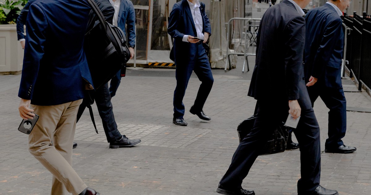 Goldman Sachs, JPMorgan, and Citi surged past expectations as Wall Street bankers get busy again