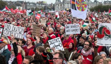 Hundreds of thousands protest in Amsterdam against Gaza war
