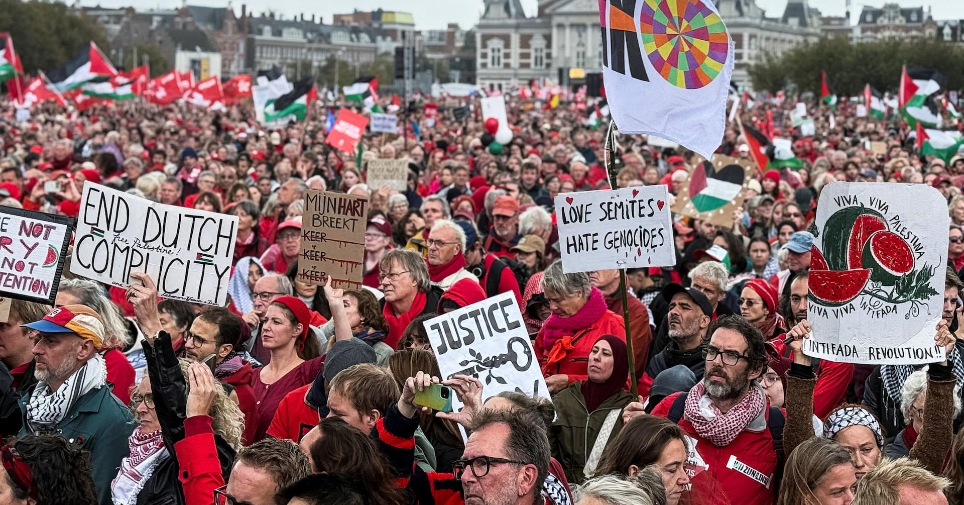 Hundreds of thousands protest in Amsterdam against Gaza war