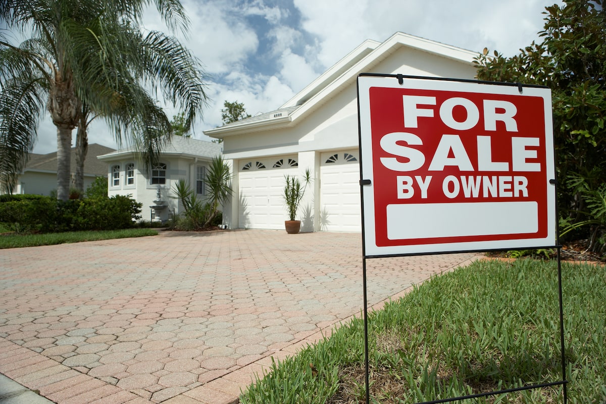 As New Yorkers again look to Florida, Canadian snowbirds have found the moment to sell