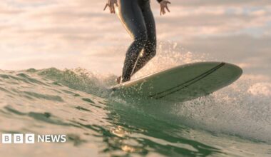 Female surfers 'verbally abused' during GB contest in Thurso