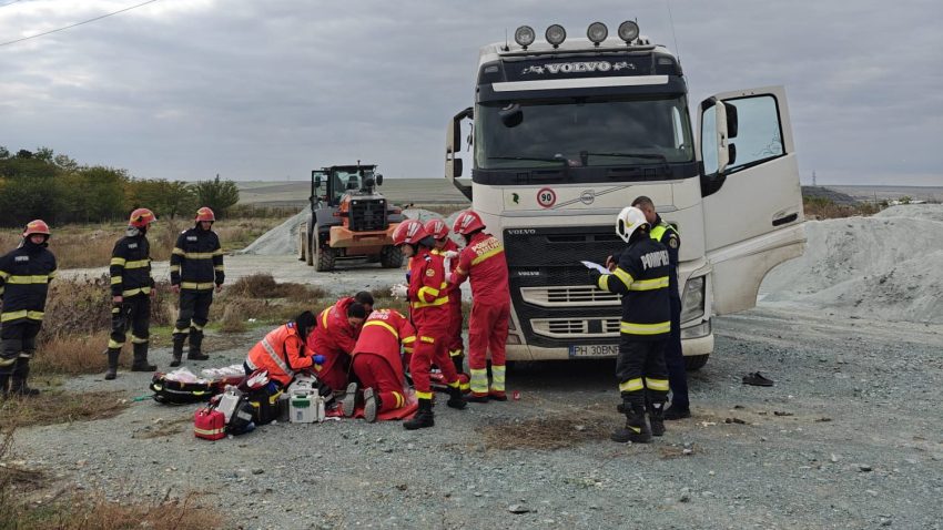 Accident rutier urmat de incendiu, cu o victimă inconștientă, în localitatea constănțeană Satu Nou