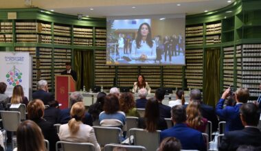 Scuola: In Italia una primaria su 2 non ha il servizio mensa, medie e superiori con poche palestre e aule informatiche