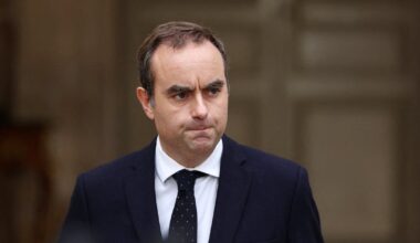 French political turmoil drags down European stocks – The Irish Times