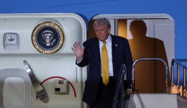 Trump Mulls More Aid to Argentina as Americans Set to Lose Food Stamps