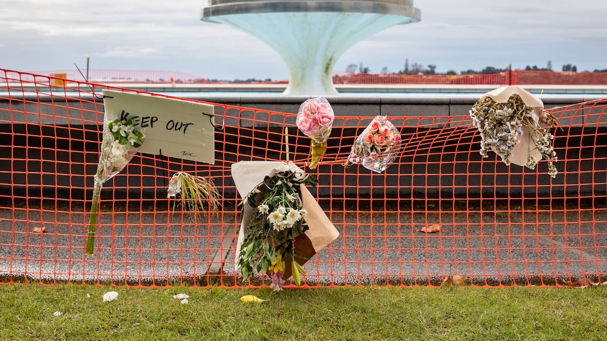Accidental drowning: Coroner ‘troubled’ that bystanders didn’t pull 4-yr-old Nia Lohchab from Tauranga Memorial Park fountain and try to revive her
