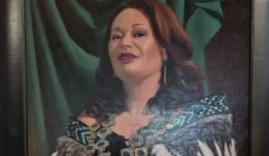 Error leads to $7k painted mayoral portrait of Tory Whanau, rather than photo