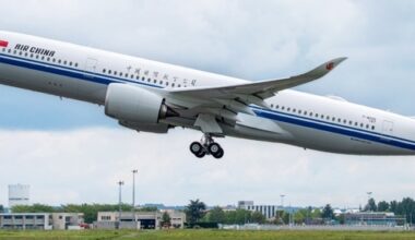 US seeks to force Chinese carriers to avoid Russia on US ops