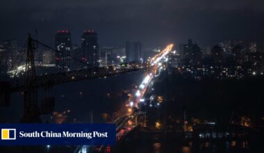 Russian attacks on Ukraine’s power grid intensify as winter approaches