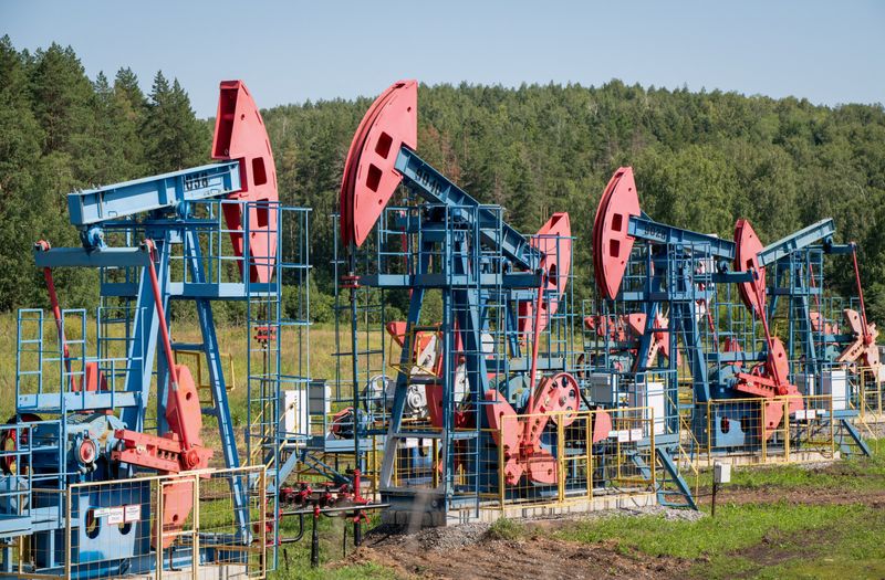 Oil prices fall after US and China reach trade deal framework