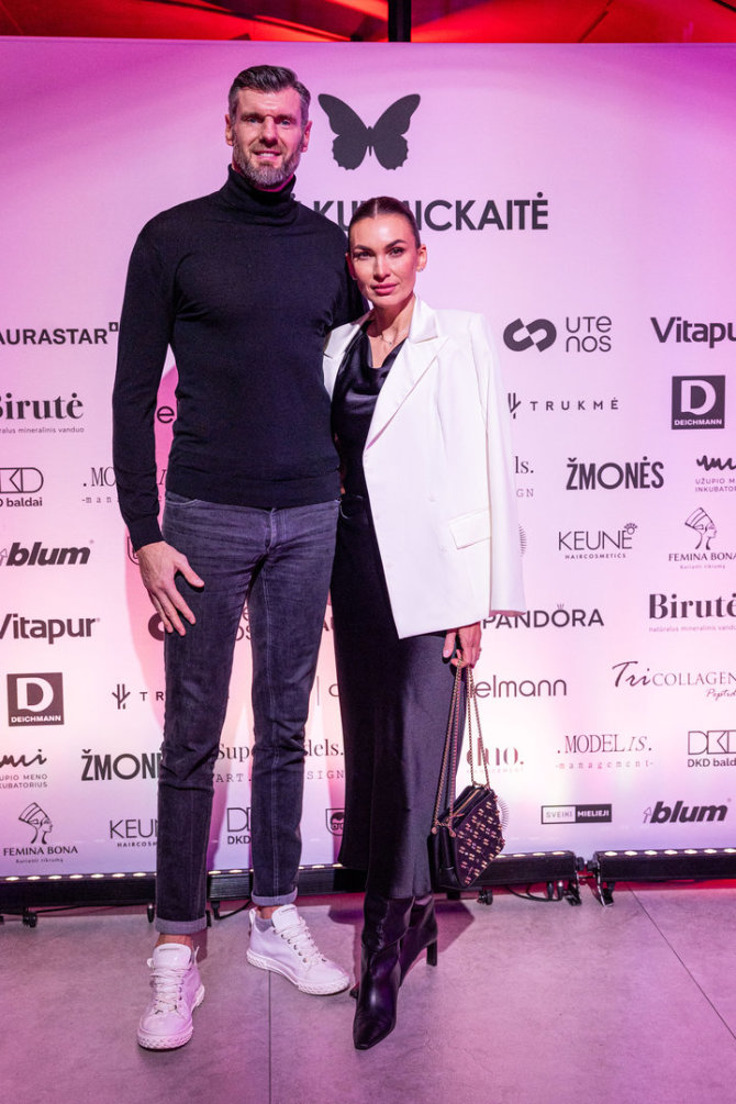 Patricija Adamovič / BNS nuotr./Agnės Kuzmickaitės 2026 metų pavasario - vasaros kolekcijos svečiai