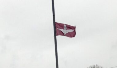 Sinn Féin condemns Parachute Regiment Flag as ‘sectarian and divisive’