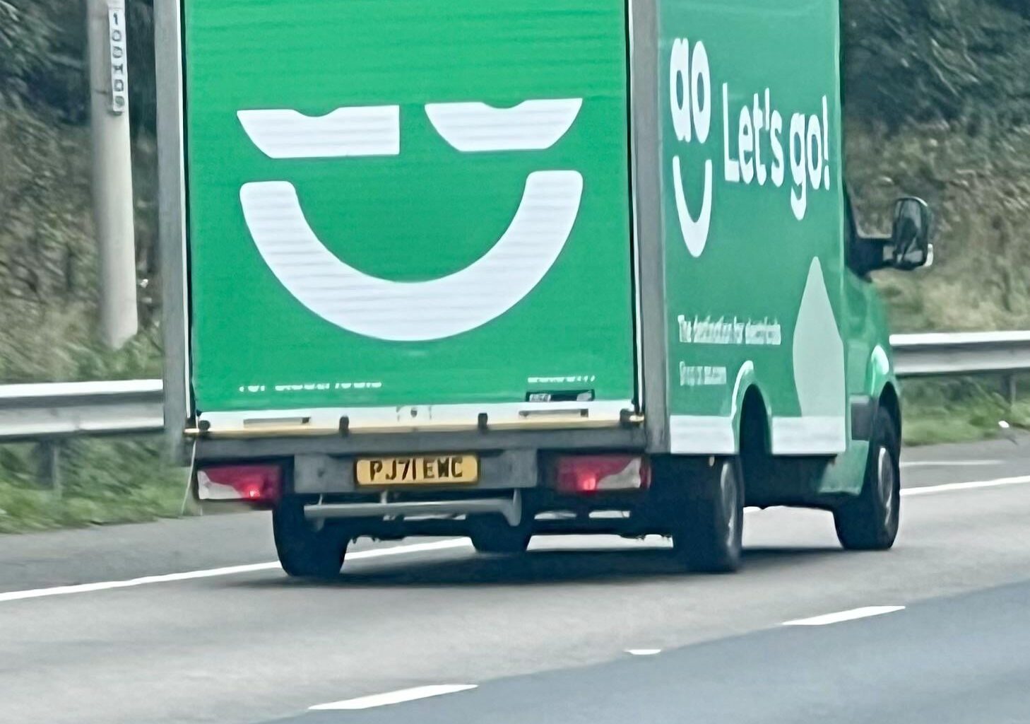 Because some of the shutter on the back has been replaced, this AO truck looks suuuuuper sneaky!