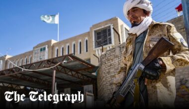 War breaks out between Pakistan and Afghanistan