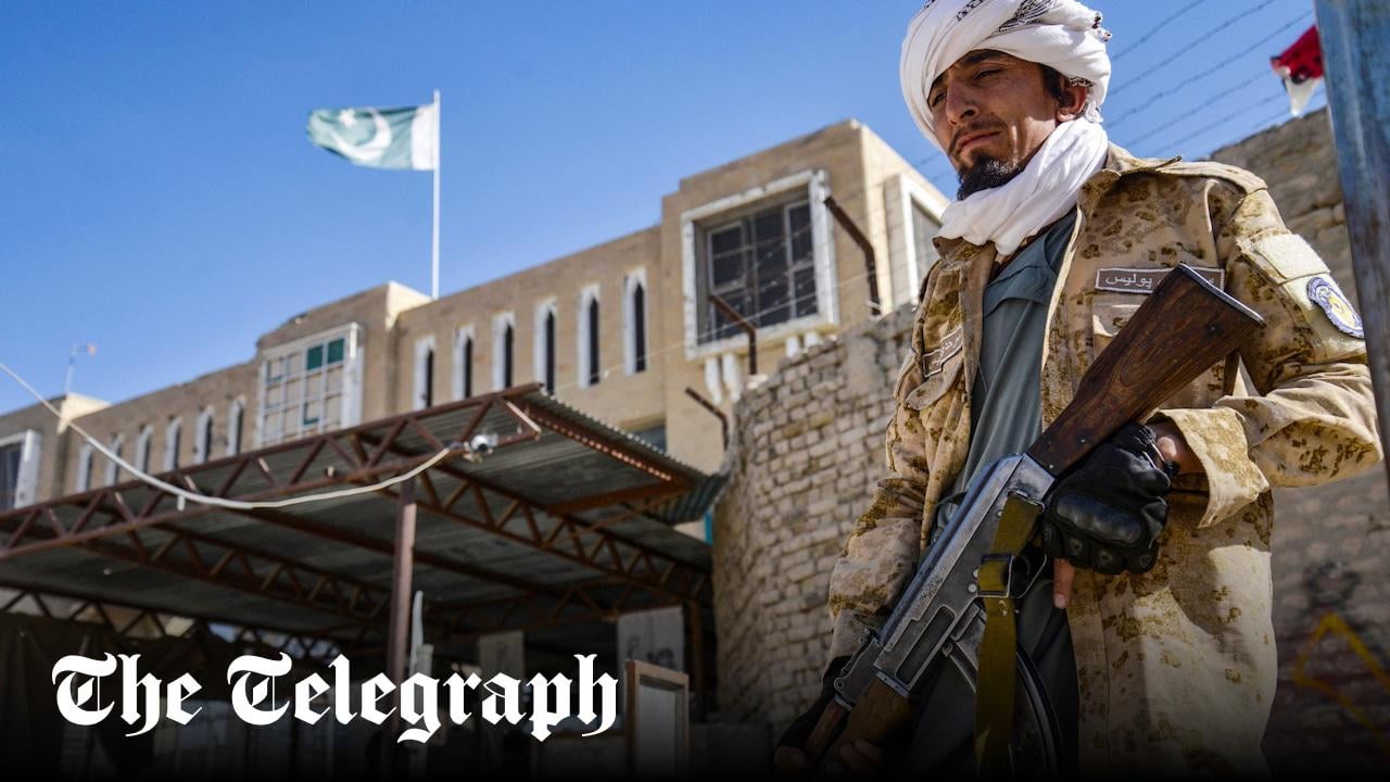 War breaks out between Pakistan and Afghanistan