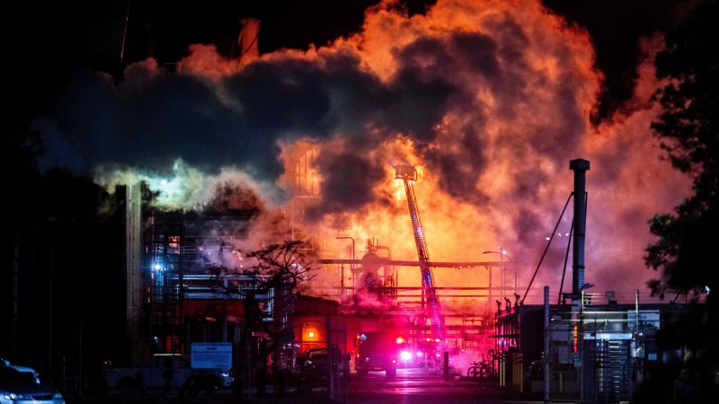 Massive fire breaks out at Chevron refinery near Los Angeles