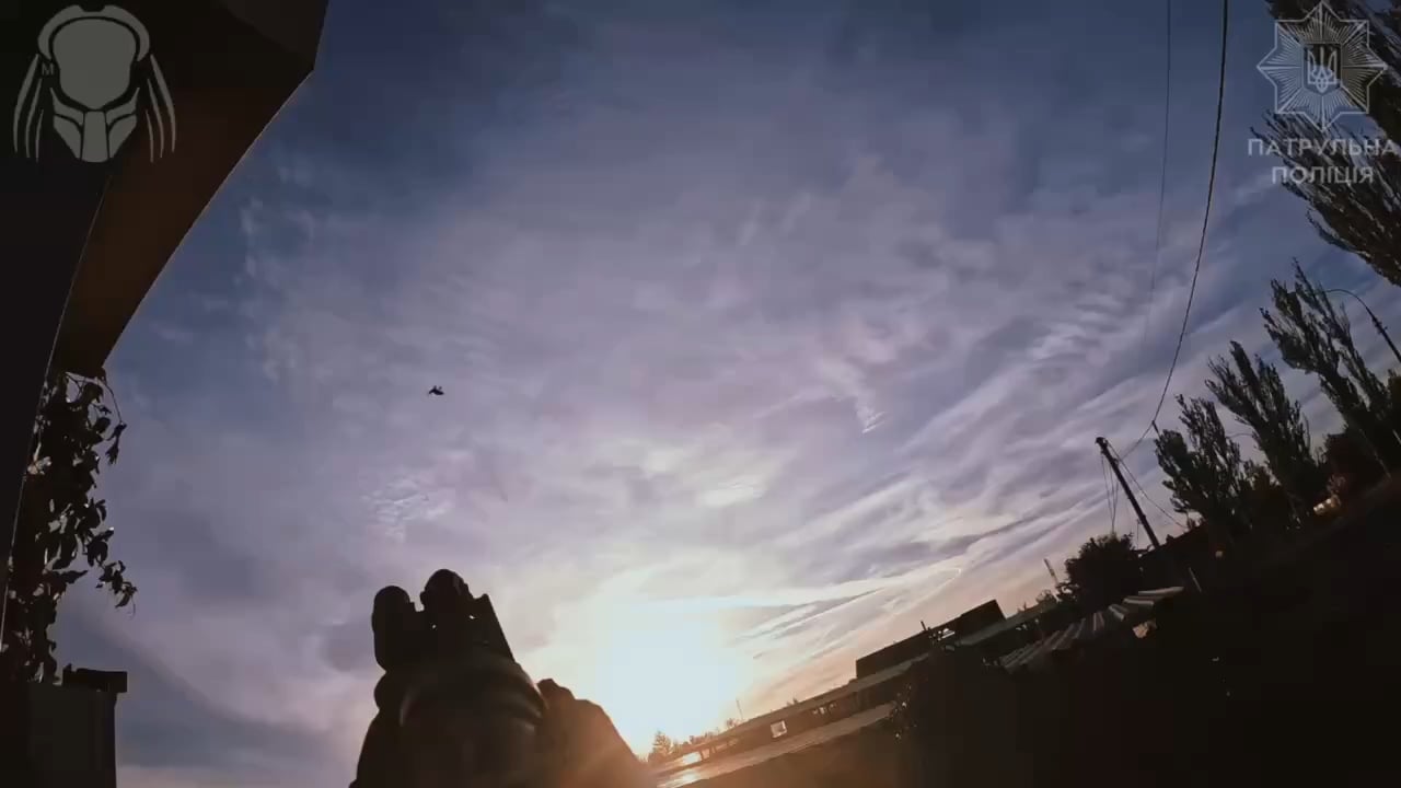 First-person footage of Ukrainian soldiers from the "Predator" brigade shooting down Russian FPV quads and "Molniya" fixed-wing loitering munitions using small arms in the Toretsk region. Donetsk Oblast.