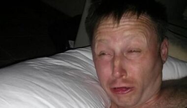 Hommage à l'indignité