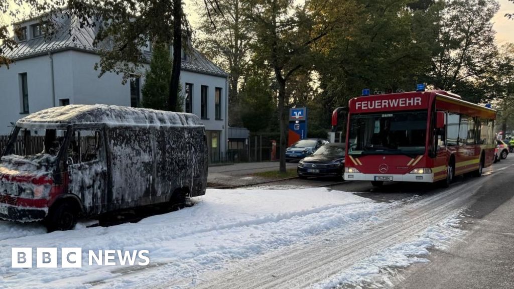 Oktoberfest closed in Munich after fatal fire and bomb threat