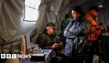 Chernihiv in total blackout after 'massive' Russian assault