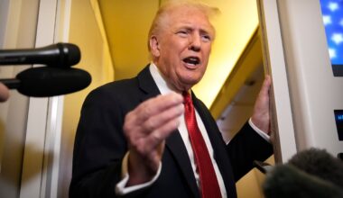 Karas Ukrainoje. Žiniasklaida: Trumpas paneigė pranešimus apie siūlymą atiduoti Putinui Donbasą - Delfi