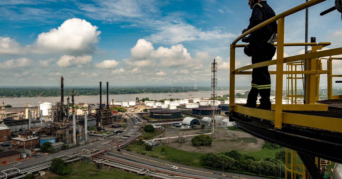 Colombia Warms to Fossil Fuels as Climate Agenda Fizzles
