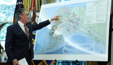Interior’s Burgum Floats Shipping Gas From Alaska North