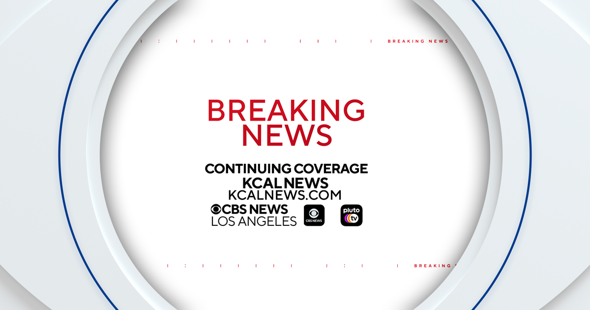 Suspects flee on foot after LAPD pursuit in Mid-City area