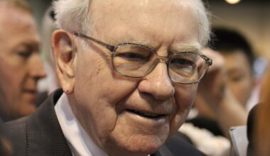 Amid Warren Buffett's $340 Billion Warning to Wall Street, He Can't Stop Buying Shares of These 7 Stocks