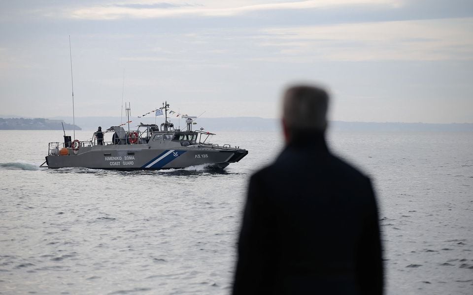 Refugee and migrant boat in distress off southern Lesvos, one confirmed death