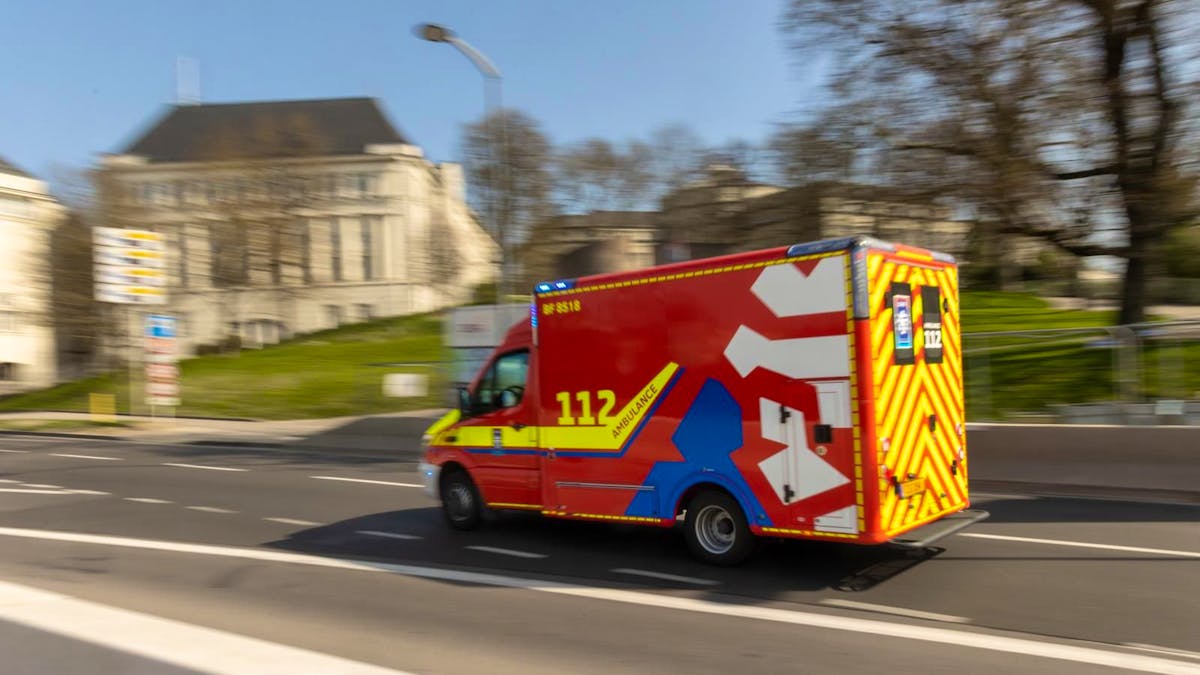 Schwerer Verkehrsunfall auf der B7: Rettungsarbeiten behindern Verkehr