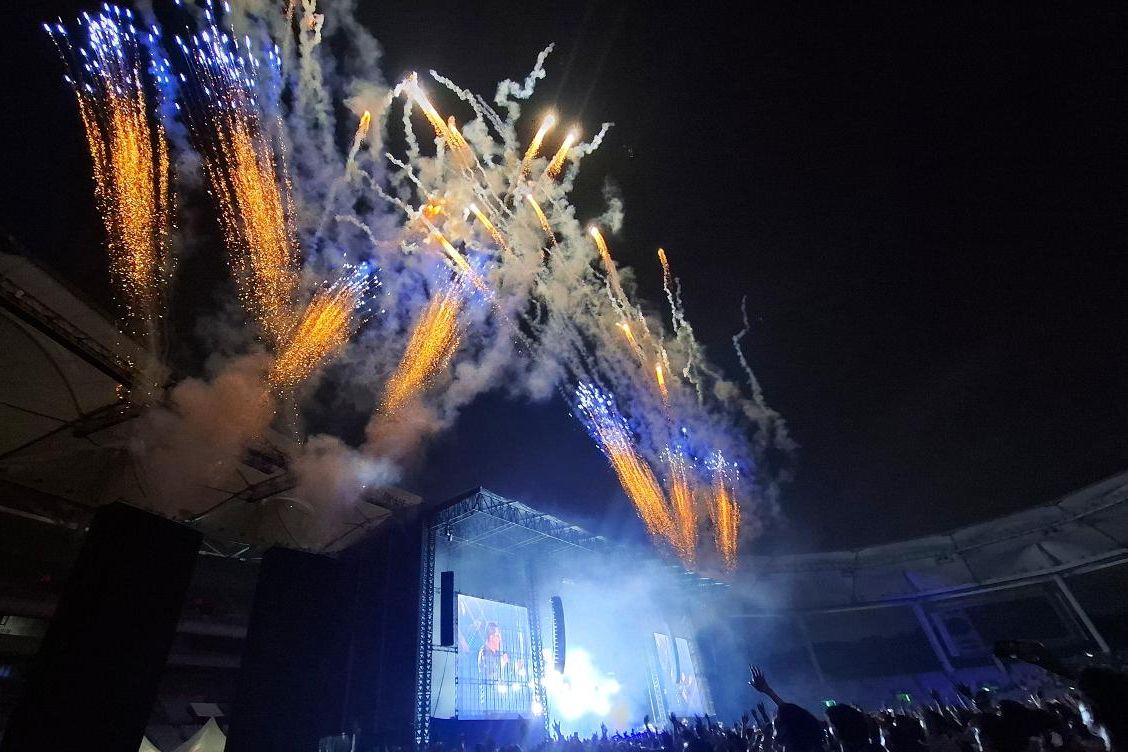 Muse makes Korea wait a decade, then delivers a spectacle