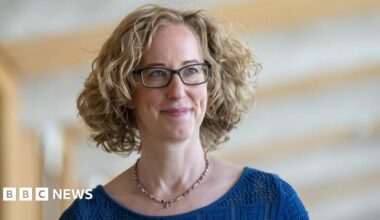 Alister Jack 'undermined' recycling scheme, Lorna Slater says