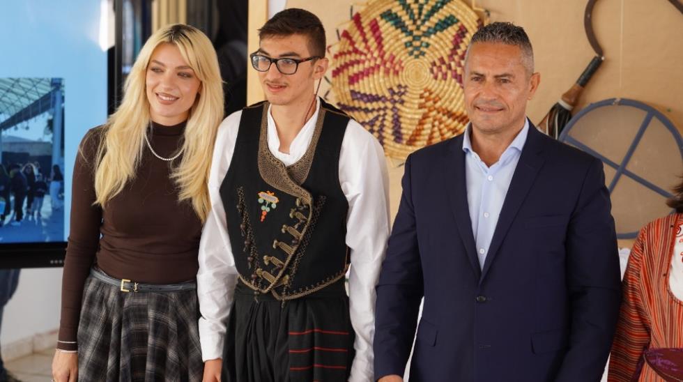 5299221452678619 collage (20)