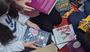 CarteTeca 2025: RON 250,000 for 50 school libraries. Libris and Save the Children Romania open registrations for the 7th edition
