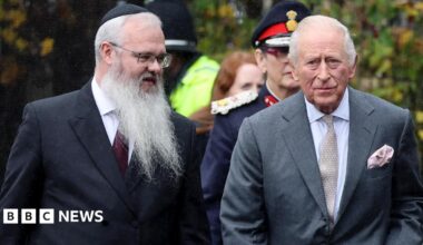 King Charles meets police who responded to Manchester synagogue attack