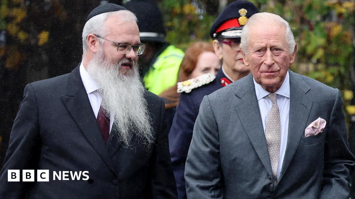 King Charles meets police who responded to Manchester synagogue attack