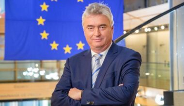 Zakaj v SDS pravijo, da Accetto laže?