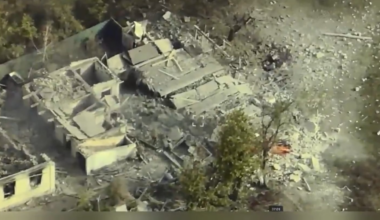 Ukrainian 154th Mechanized Brigade called in HIMARS and areal bombs on Russian position in the Novopavlivka direction. Reportedly 30 enemies WIA/KIA. Published 19.10.2025