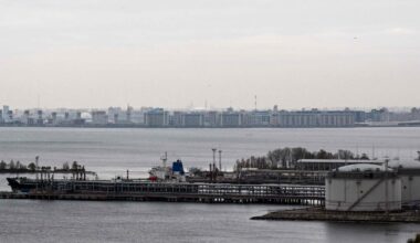 les sanctions américaines contre la Russie sont un « véritable tournant », estime Emmanuel Macron