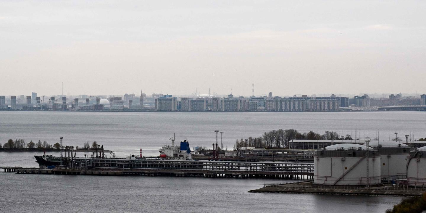 les sanctions américaines contre la Russie sont un « véritable tournant », estime Emmanuel Macron