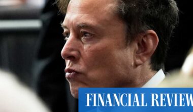 The photo on the cover of the magazine” Anthony Albanese and his new members and senators.